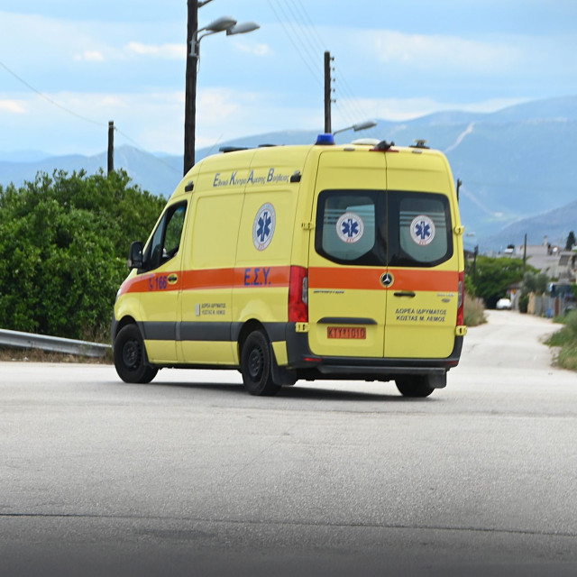 Άρτα: Δίχως τις αισθήσεις του ανασύρθηκε άνδρας - Καταπλακώθηκε σε κατολίσθηση