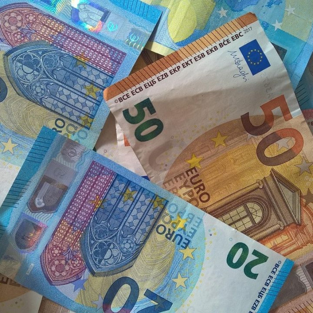 Δώρο Πάσχα 2026: Πότε θα καταβληθεί - Πώς να το υπολογίσετε