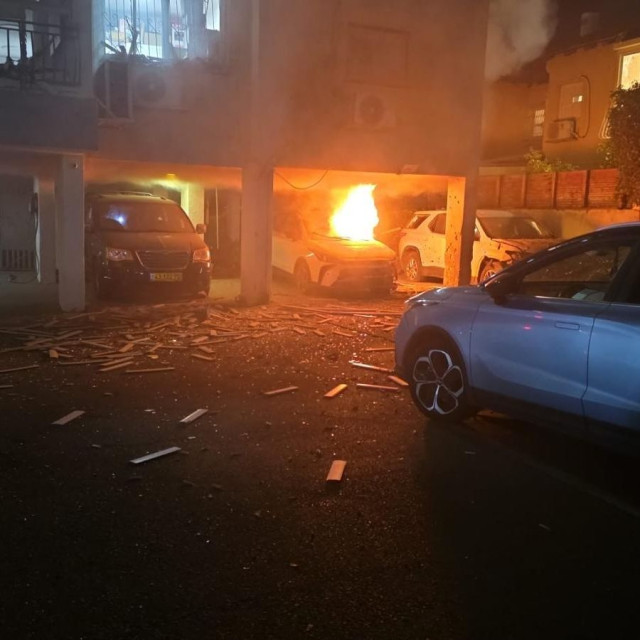 Εκτόξευση ιρανικών πυραύλων σε διάφορες περιοχές του Ισραήλ – Δύο νεκροί στο Τελ Αβίβ