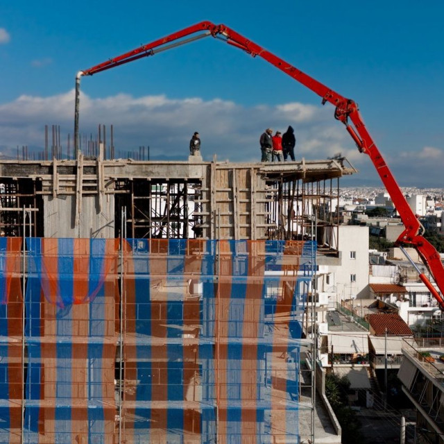 Πρόεδρος βιοτεχνών αλουμινίου στο Newsbomb για ανατιμήσεις: «Πώς θα ζητήσω 500€ για ένα παράθυρο;»