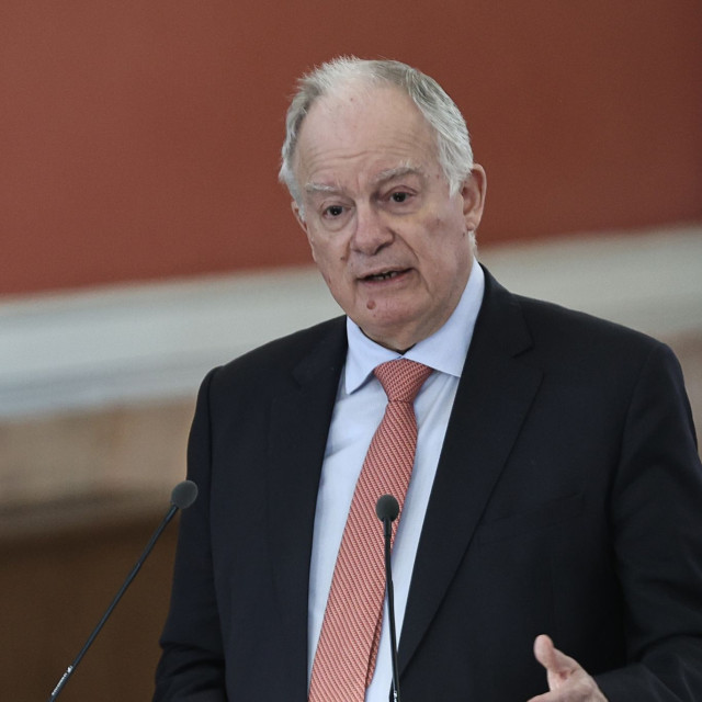 Διαβεβαίωσεις νέων Μητροπολιτών, ενώπιον του Κωνσταντίνου Τασούλα