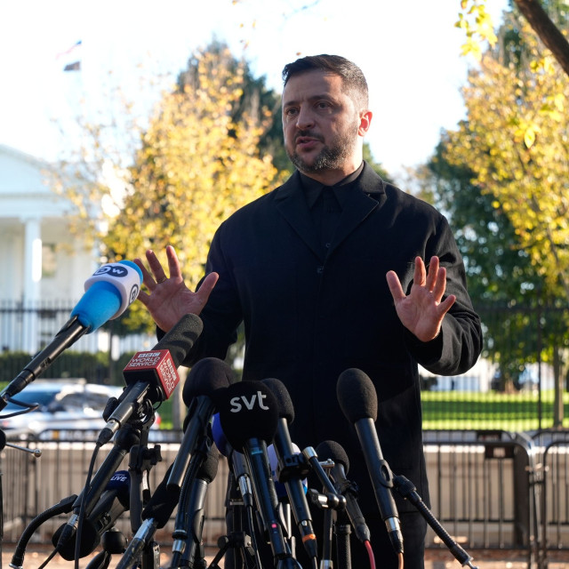 Αναζωπύρωση των συνομιλιών για την Ουκρανία επιδιώκει ο Ζελένσκι - Στις ΗΠΑ ουκρανική αντιπροσωπεία