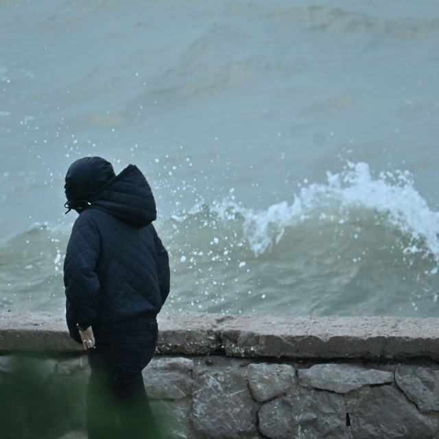 Καιρός - Κολυδάς: «Φυσάει βοριάς από τον νοτιά», το τραγούδι και το μετεωρολογικό φαινόμενο