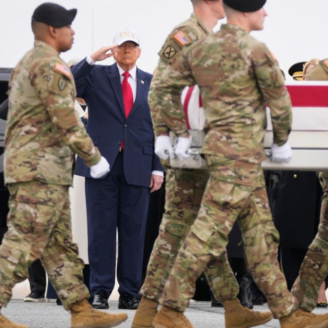 Reuters: Σενάρια ανάπτυξης χιλιάδων επιπλέον στρατιωτών στο Ιράν εξετάζουν οι ΗΠΑ