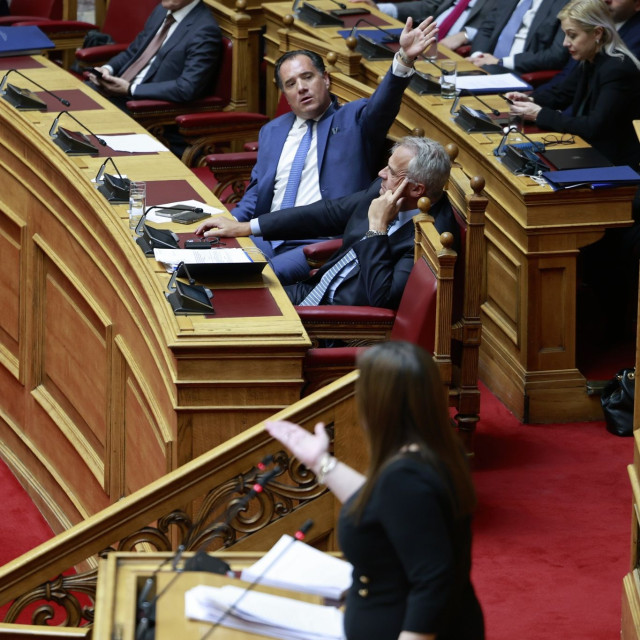 Γεωργιάδης: «Κινητό φαινόμενο χυδαιότητας, τοξικότητας και απαισιότητας» η Ζωή Κωνσταντοπούλου