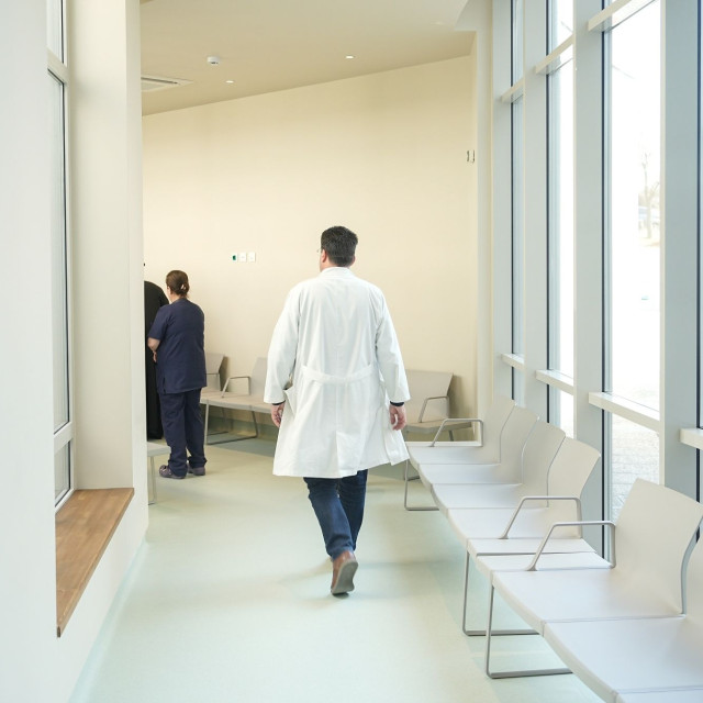 Δημοσκόπηση: Ψήφος εμπιστοσύνης στο ΕΣΥ από το 62,9% των πολιτών - Σχεδόν καθολική αποδοχή για το πρόγραμμα «Προλαμβάνω»