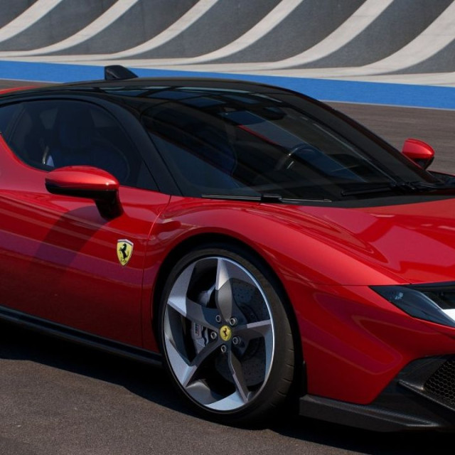Ferrari: Αναστέλλει τις παραδόσεις των πολυτελών αυτοκινήτων της στη Μέση Ανατολή