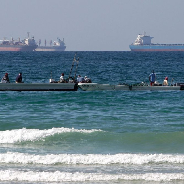 Iράν: Εξετάζει την επιβολή «διοδίων» στα πλοία που διασχίζουν τα Στενά του Ορμούζ