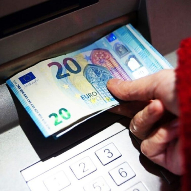 Δώρο Πάσχα 2026: Πότε θα μπουν στους λογαριασμούς τα χρήματα - Πώς να το υπολογίσετε