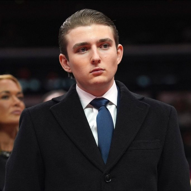 O Μπάρον Τραμπ κλείνει τα 20: Η ήσυχη γοητεία του βενιαμίν που θέλει να αφήσει το δικό του στίγμα