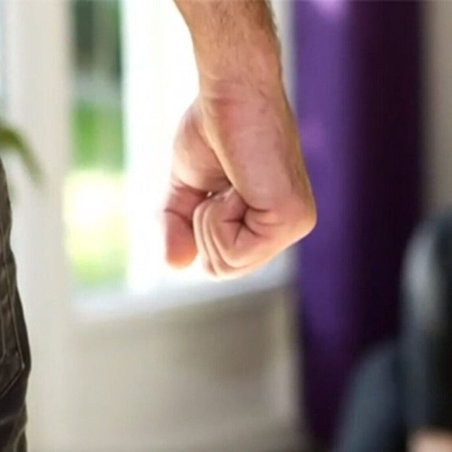 Βόλος: Πατριός επιτέθηκε και τραυμάτισε με μαχαίρι τον θετό γιο του