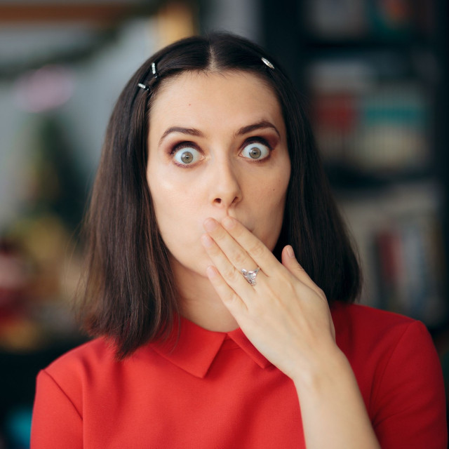 Πώς ξεκινάει ο λόξιγκας – 8 τρόποι να σταματήσει επιτόπου