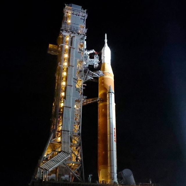 NASA: Προετοιμάζεται για την εκτόξευση του πυραύλου «Άρτεμις» στη Σελήνη