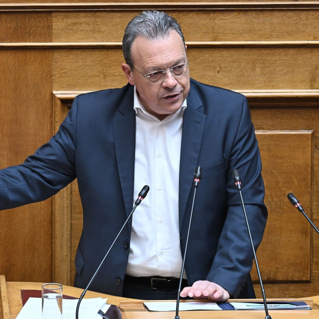 Φάμελλος: Θα προχωρήσουμε με όσους θέλουν και όσους μπορούν -  Δε θα επιτρέψω καμία εσωστρέφεια