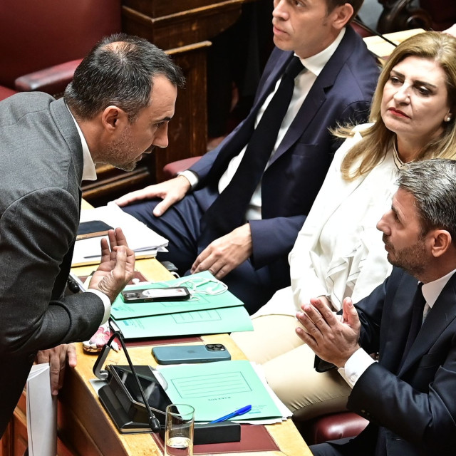 Εβδομάδα εξελίξεων στην Κεντροαριστερά: Στην τελική ευθεία για το Συνέδριο το ΠΑΣΟΚ