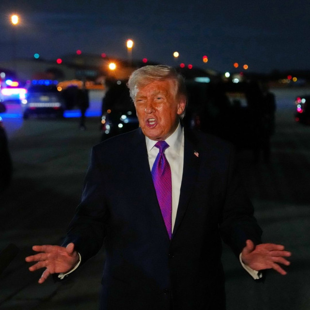 Ο Τραμπ προειδοποιεί το Ιράν: «Χτυπήματα σε μονάδες ενέργειας αν δεν ανοίξει το Ορμούζ σε 48 ώρες»