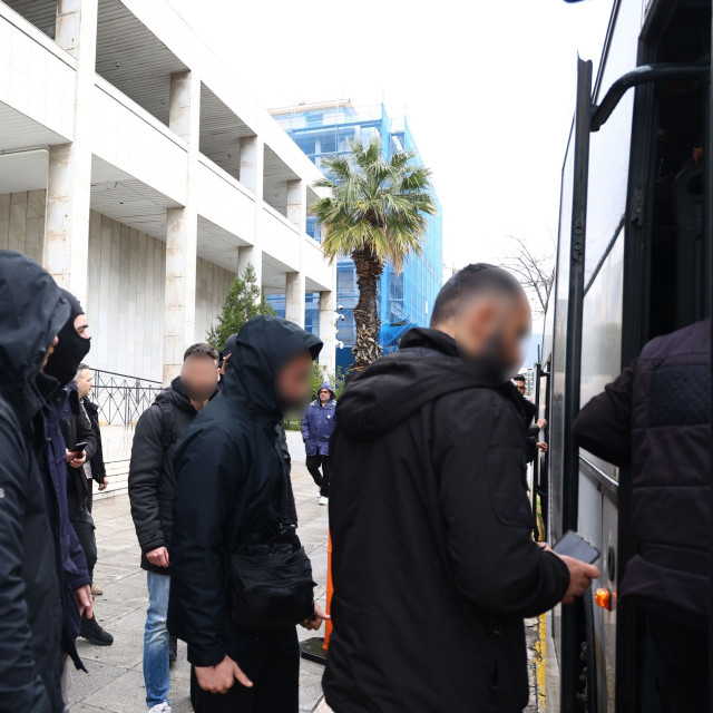 Διώξεις για κακουργήματα στους 22 συλληφθέντες για τις απάτες σε βάρος του ΕΦΚΑ