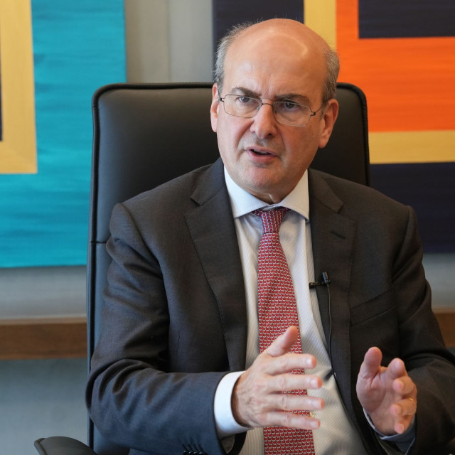 Χατζηδάκης: Με τα μέτρα καλύπτονται τα 3/4 της κοινωνίας - Επιστρέφουμε όλη τη ζημιά