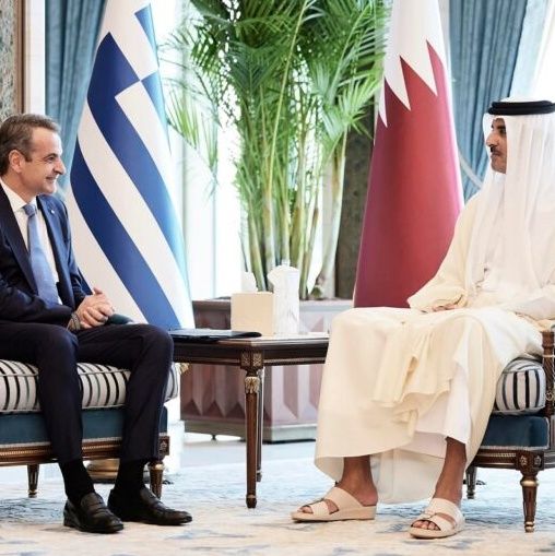 Ο Μητσοτάκης είχε επικοινωνία με τον εμίρη του Κατάρ, σεϊχη Αλ Θάνι
