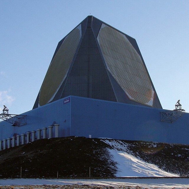 Explainer: Πώς οι ΗΠΑ εντοπίζουν πυραύλους και drones από το Ιράν - Πλοία, αεροπλάνα και διάστημα