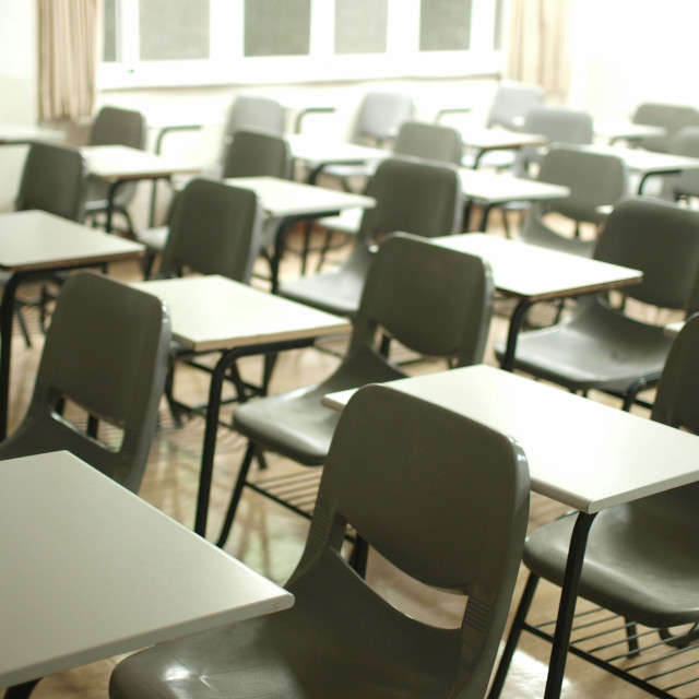 Πρόστιμα και συλλήψεις σε εκπαιδευτήρια που εξαπατούσαν πελάτες με μαϊμού πτυχία