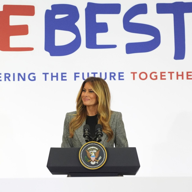 ΗΠΑ: Πώς ο Έλληνας πρέσβης στην Ουάσιγκτον διόρθωσε το «Μακεδονία» της Μελάνια