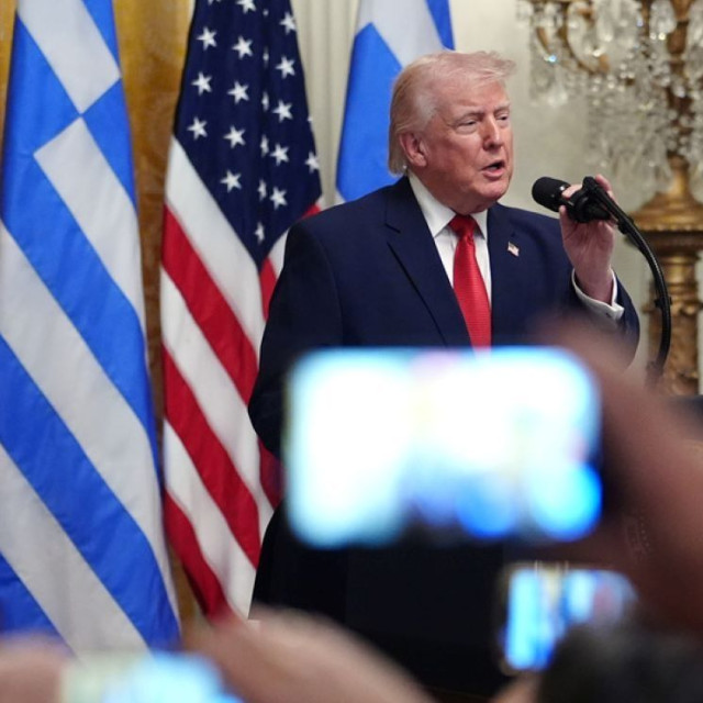 Τραμπ για 25η Μαρτίου: Γιορτάζουμε την πολύτιμη φιλία μας με τους Έλληνες