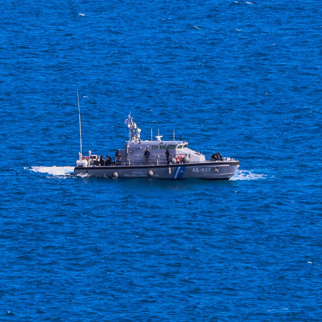 Λήμνος: Αυτοκίνητο έπεσε στη θάλασσα – Ανασύρθηκε χωρίς τις αισθήσεις του άνδρας