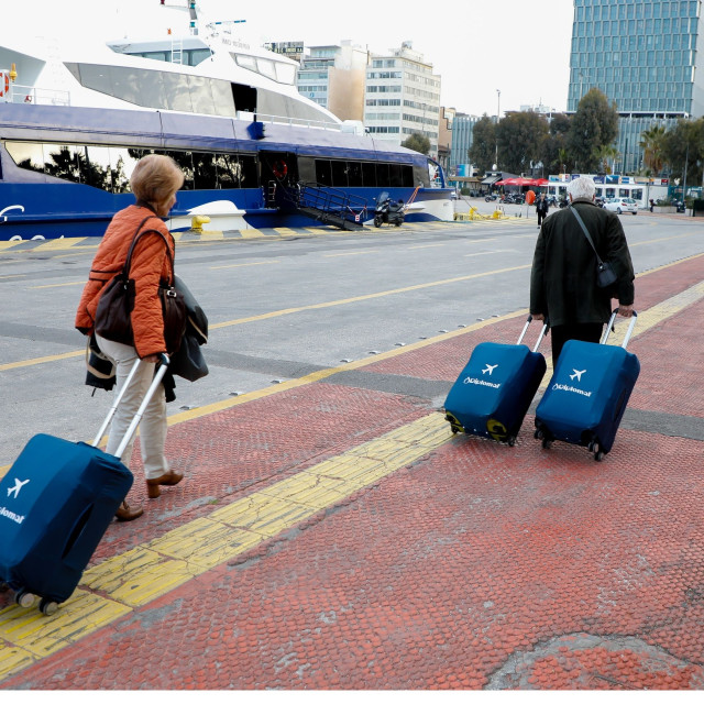 Κοινωνικός τουρισμός: Τι αλλάζει φέτος - Πώς θα δοθούν 300.000 επιταγές
