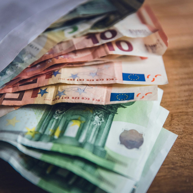 Δώρο Πάσχα 2026: Τι ισχύει μετά την αύξηση στον κατώτατο μισθό