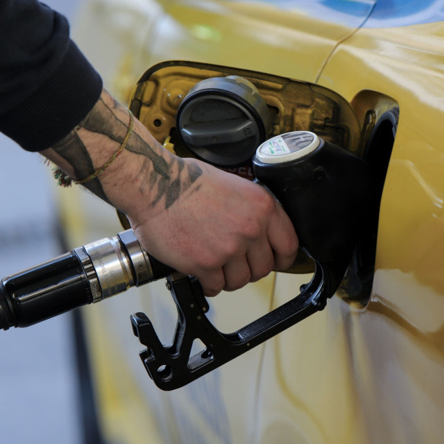 Fuel Pass 2026: Πώς θα κάνετε αίτηση – Τα 5 βήματα για να πιστωθούν χρήματα στο λογαριασμό σας