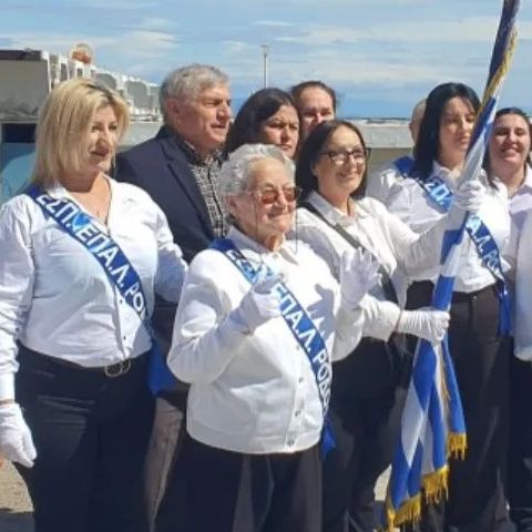 «Ποτέ δεν είναι αργά»:Η 82χρονη που παρέλασε στη Ρόδο μιλά στο Newsbomb για το αέναο κυνήγι της ζωής