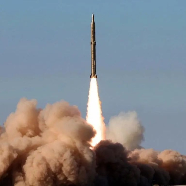 Τι συμβαίνει με τους βαλλιστικούς πυραύλους του Ιράν: Λιγότερα χτυπήματα, μεγαλύτερη επιτυχία