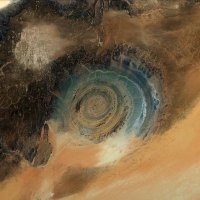 Το Μάτι της Σαχάρας: Ένα γεωλογικό μυστήριο κατανοητό μόνο από το διάστημα