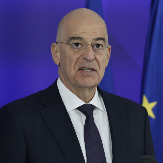 Δένδιας για Μαρινέλλα: Μια μεγάλη φωνή του ελληνικού τραγουδιού