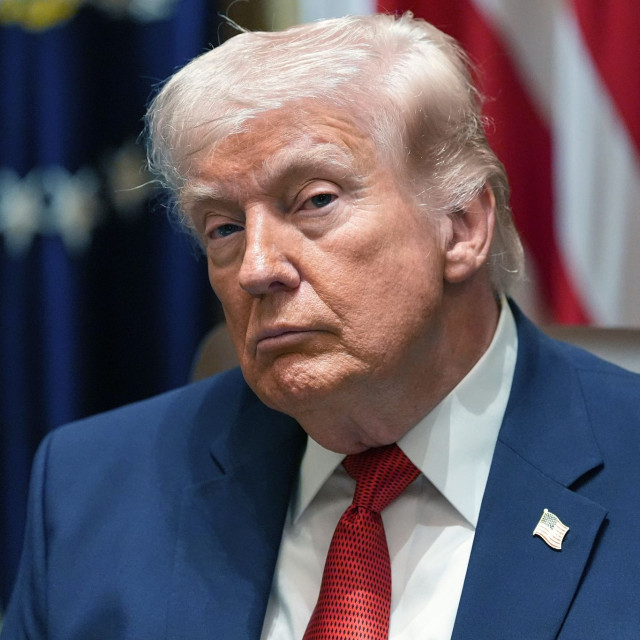 Τραμπ: Το Ιράν υποχωρεί, δεν είναι πια ο νταής της περιοχής»