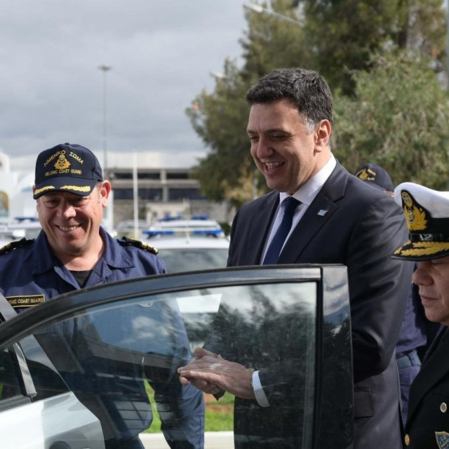 Στο Άγιον Όρος ο Κικίλιας για αυτοψίες σε λιμένες: Έργα αναβάθμισης σε Μεγίστη Λαύρα και Ιβήρων