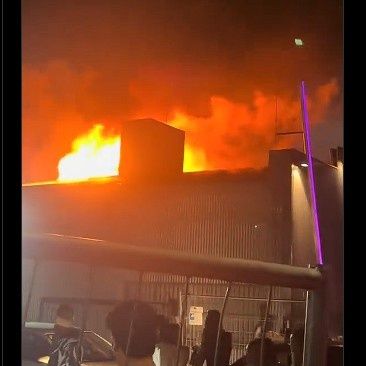 Ξύπνησαν μνήμες Κραν Μοντανά - Στις φλόγες κλαμπ με 750 θαμώνες κοντά στο Στρασβούργο