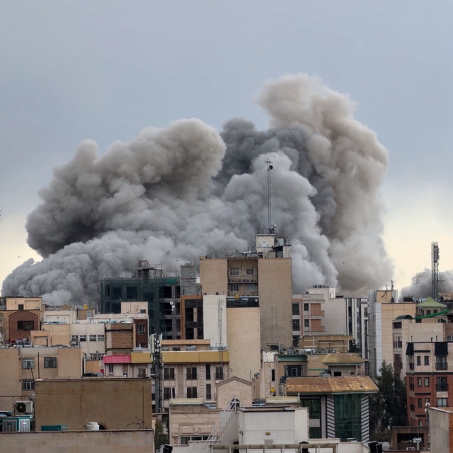 Ιράν: Πάνω από 100.000 πολιτικά κτήρια έχουν καταστραφεί ή υποστεί ζημιές