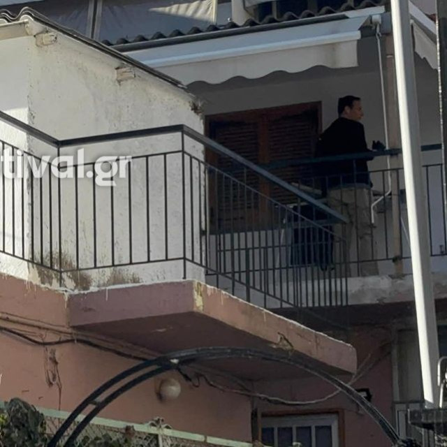 Θεσσαλονίκη: Ημίγυμνη και με ζώνη στον λαιμό βρέθηκε νεκρή η 59χρονη στον Εύοσμο