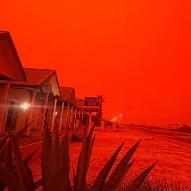 Αυστραλία: Σκηνές που θυμίζουν την Κόλαση – Ο ουρανός έγινε κόκκινος