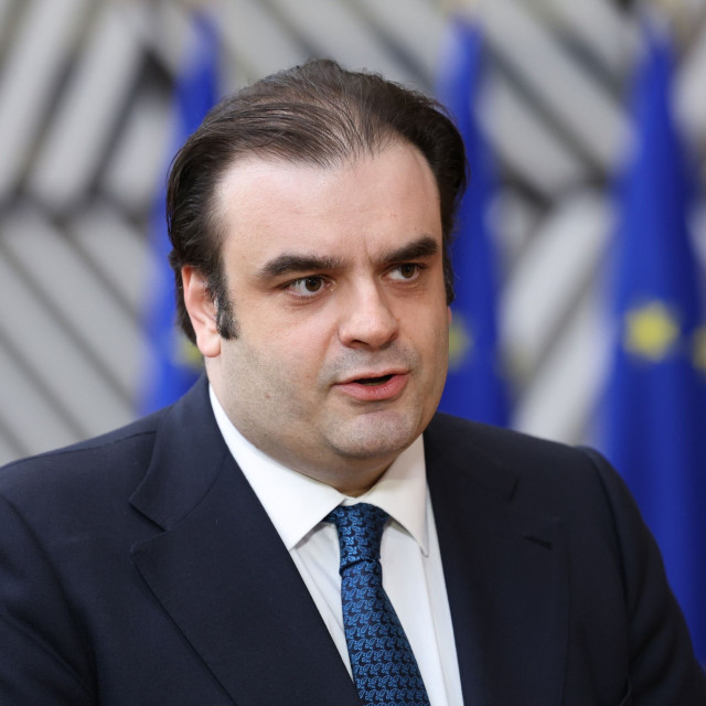 Πιερρακάκης: Θα περάσουμε μαζί την κρίση, θα είμαστε δίπλα σε κάθε πολίτη και επιχείρηση