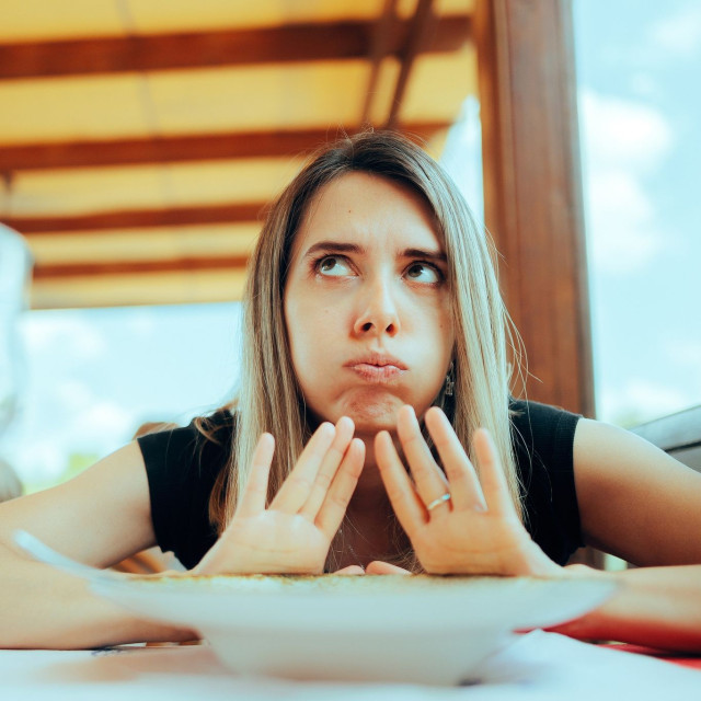 Γιατί μας κόβεται ξαφνικά η όρεξη όταν αρρωσταίνουμε