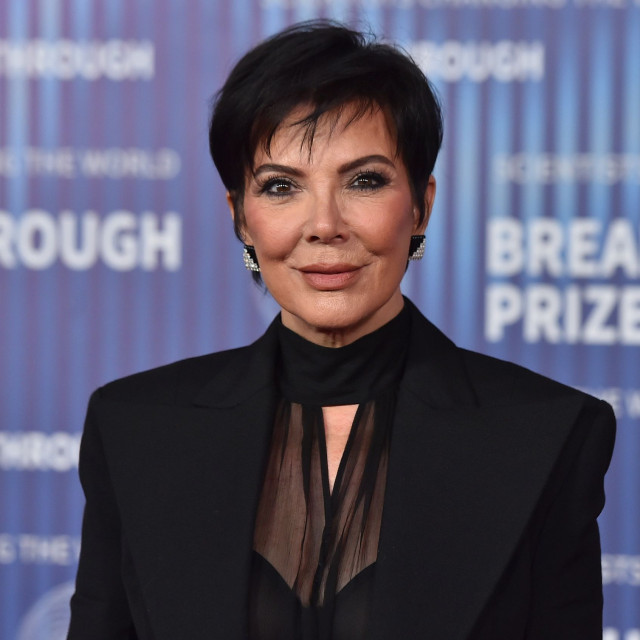 Kris Jenner: Η εικόνα της εξαπλώνεται στα κινεζικά μέσα κοινωνικής δικτύωσης για... «καλή τύχη»