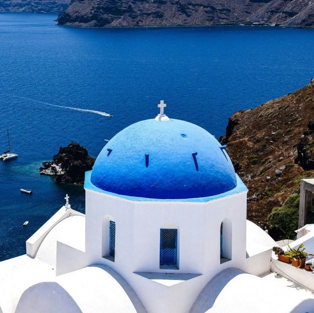 Ο πόλεμος στο Ιράν αλλάζει τον χάρτη των διακοπών: Πώς επηρεάζονται Ελλάδα, Κύπρος, Τουρκία