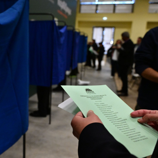 «Μέσα» στη νέα ΚΕ του ΠΑΣΟΚ - Οι κερδισμένοι, οι χαμένοι και οι εκπλήξεις