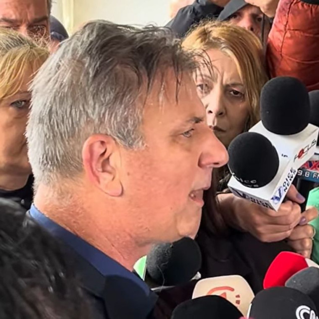 Τέμπη – Πατέρας μοναδικού επιζώντα πρώτου βαγονιού: «Ο Γεράσιμος δίνει μάχη με φρικτούς πόνους»