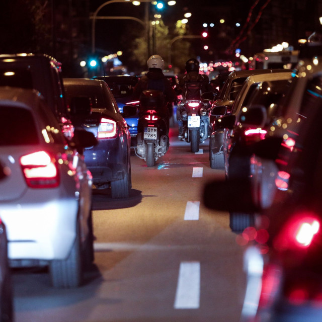 Ιδιοκτήτες οχήματων θα μπορούν να πληρώνουν αναλογικά τέλη κυκλοφορίας για ορισμένους μήνες