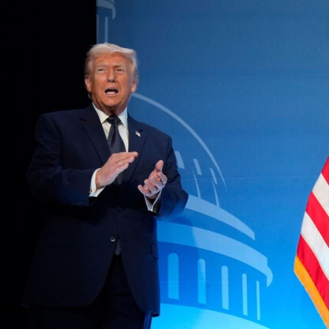 TIME: Ο Τραμπ δηλώνει ότι το Ιράν είναι πρόθυμο να συνάψει συμφωνία για τον τερματισμό του πολέμου