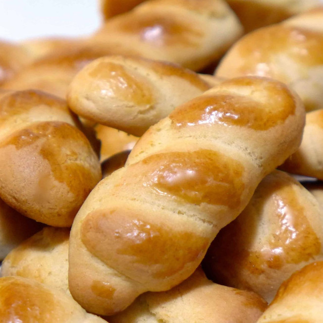 Η συνταγή της γιαγιάς για πασχαλινά κουλουράκια που «κατακτά» το διαδίκτυο - Τα υλικά και τα βήματα